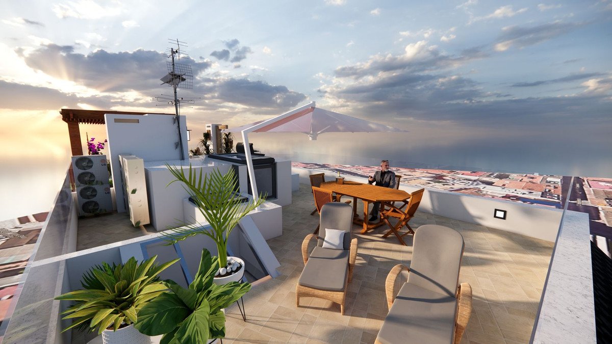 2 Bed Penthouse in Fuengirola