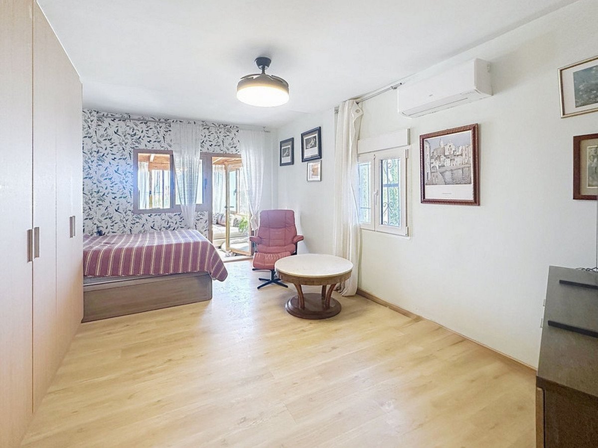 3 Bed Detached Villa in Estepona