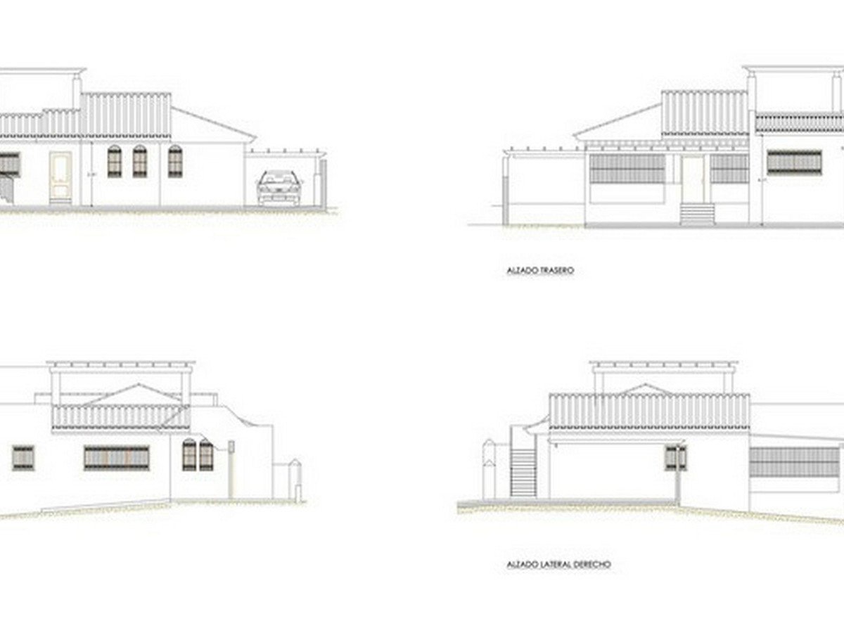 3 Bed Detached Villa in Estepona