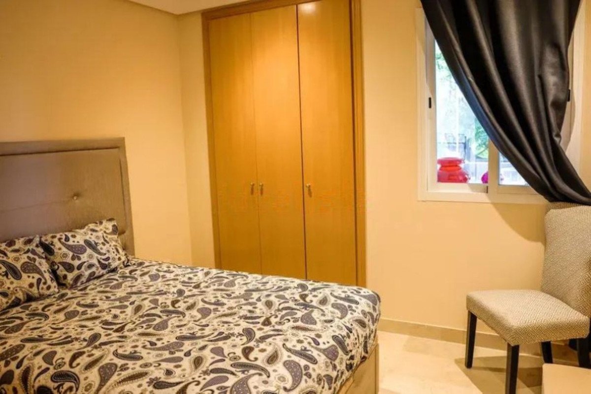 2 Bed Middle Floor Apartment in Selwo