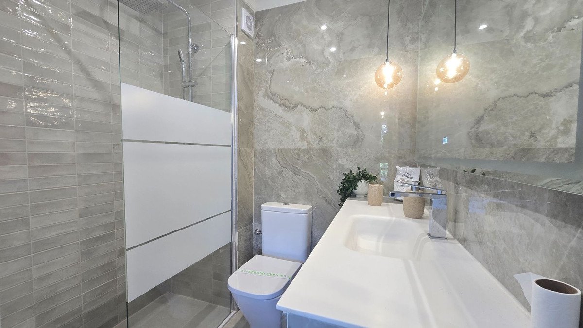 2 Bed Ground Floor Apartment in Benalmadena
