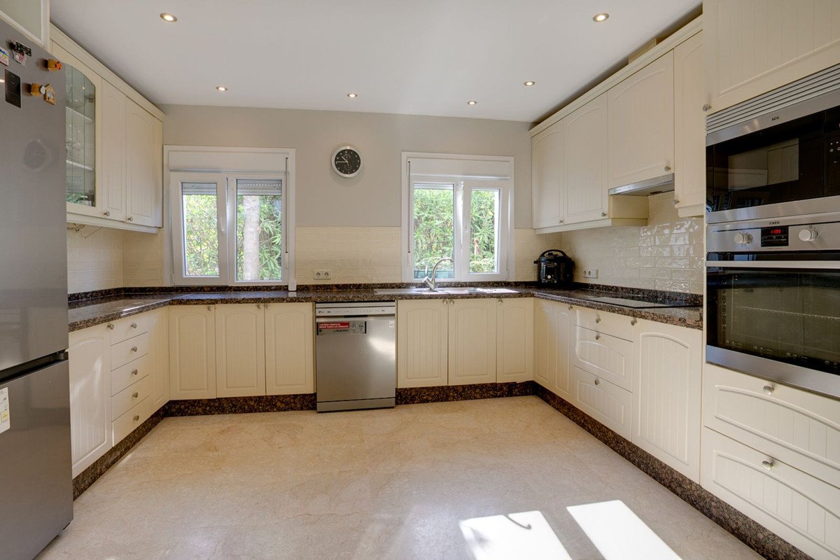 3 Bed Detached Villa in El Paraiso