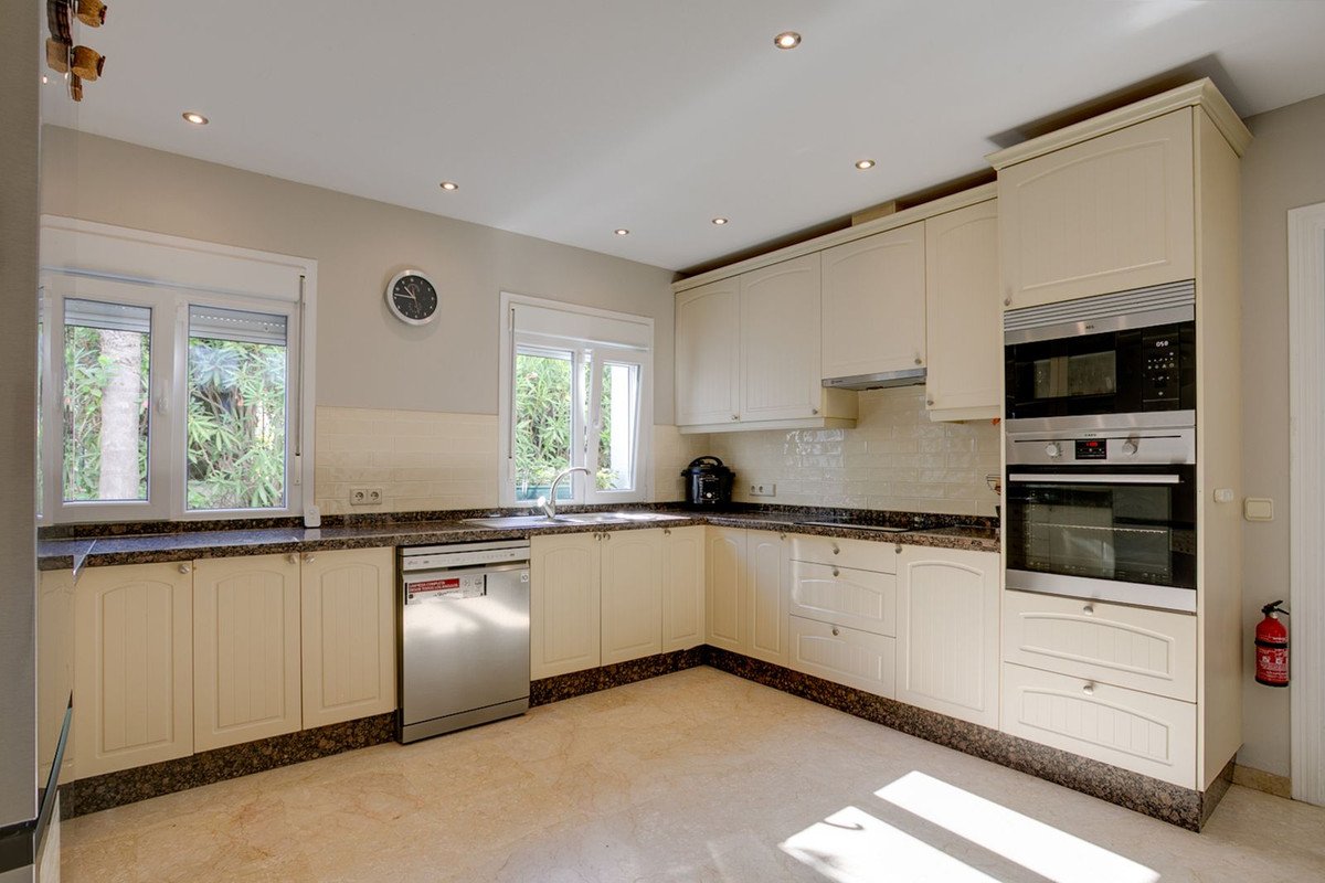 3 Bed Detached Villa in El Paraiso