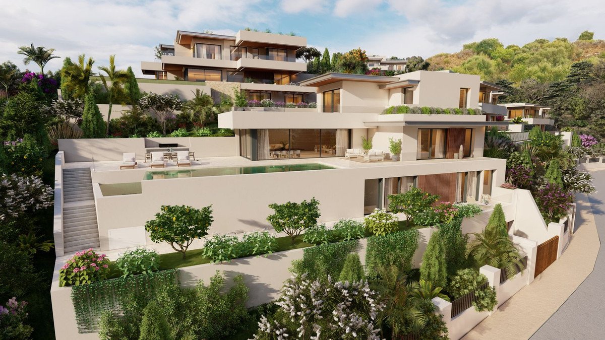 6 Bed New Development in Altos de los Monteros