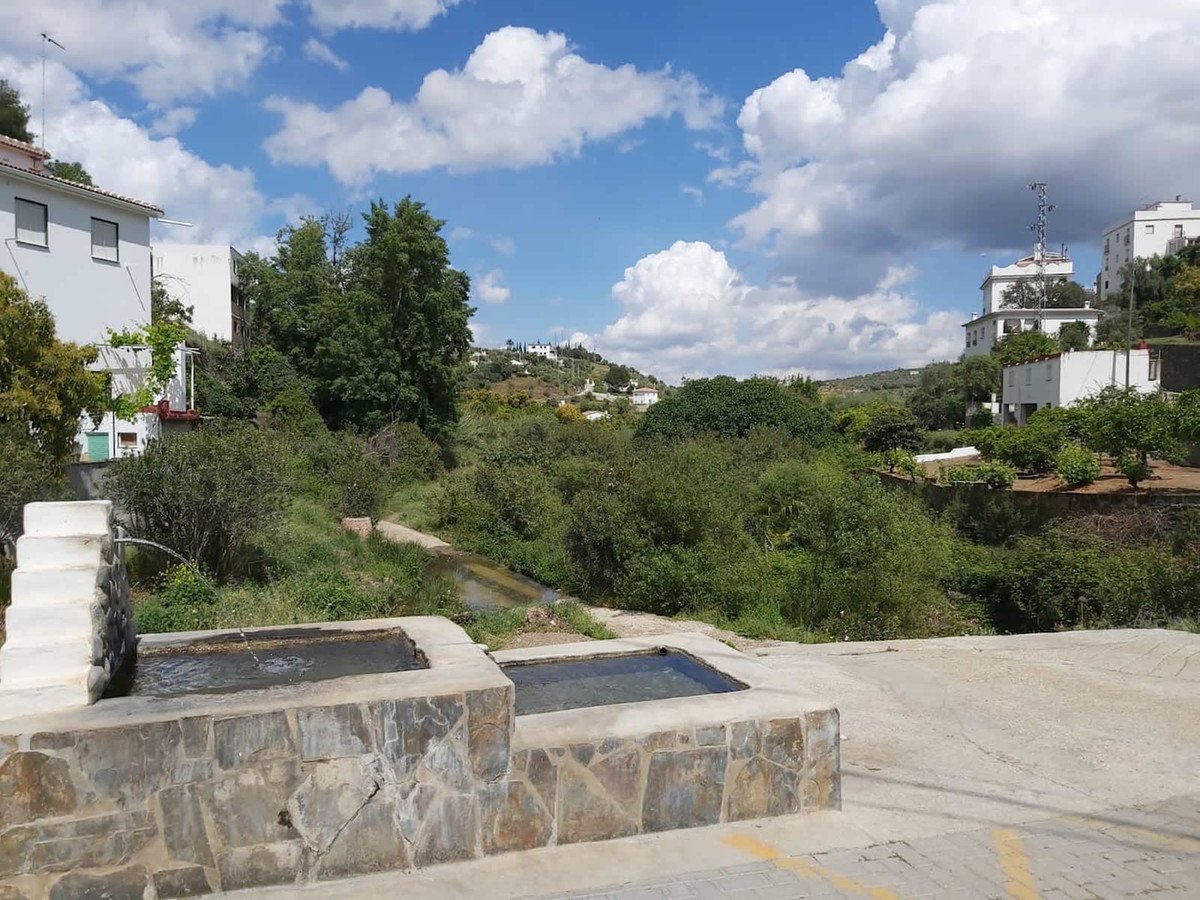 2 Bed Townhouse in Tolox