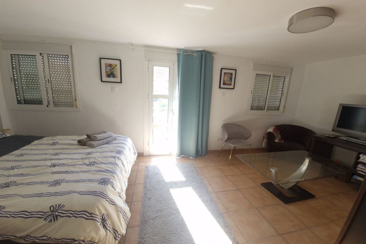 2 Bed Townhouse in Tolox