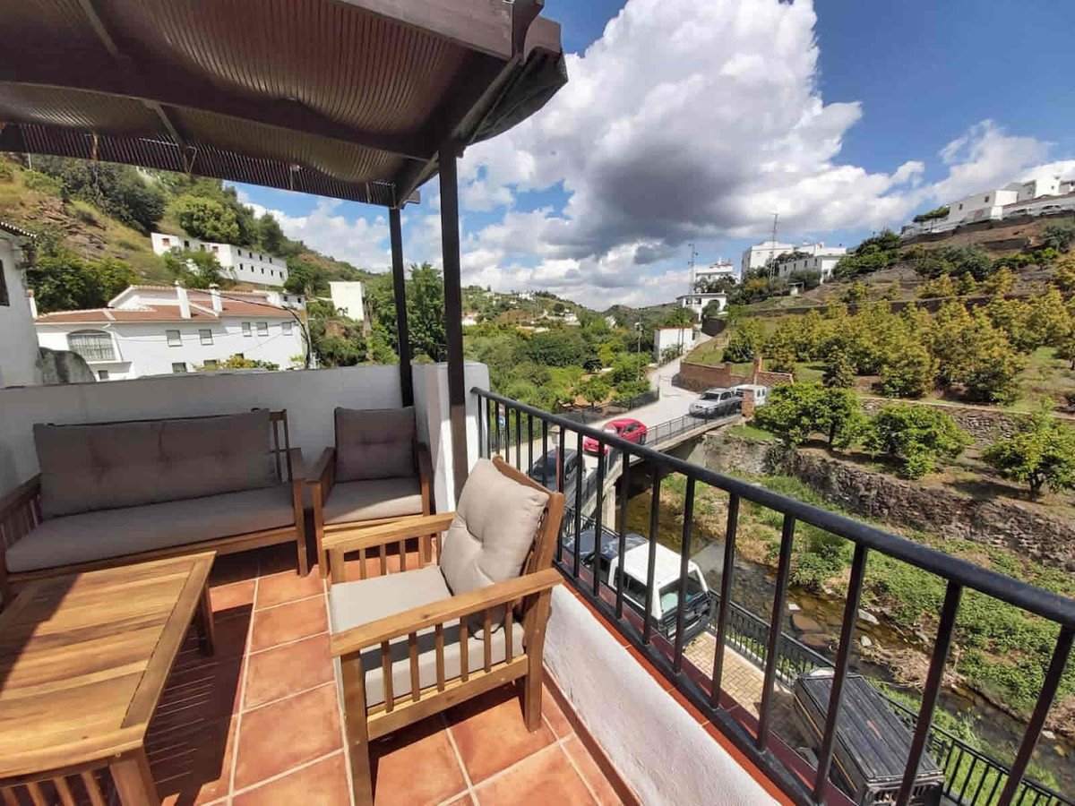 2 Bed Townhouse in Tolox