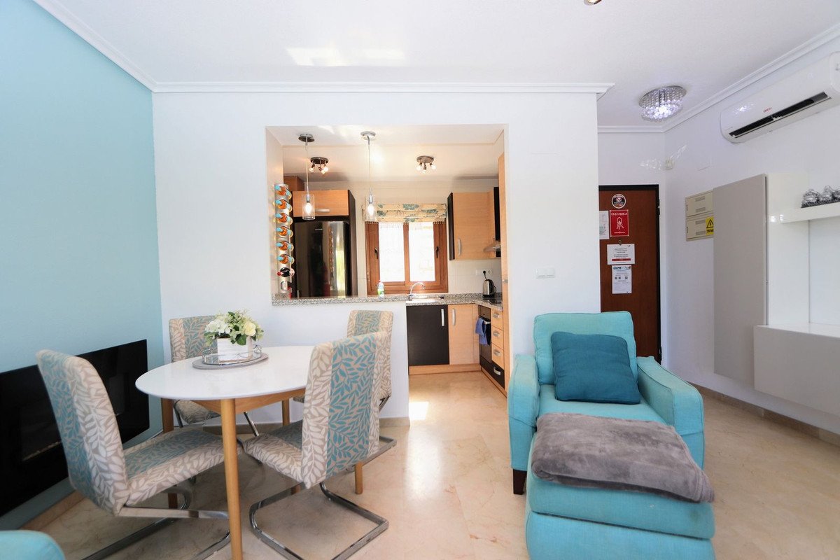 2 Bed Penthouse in Las Ramblas Golf