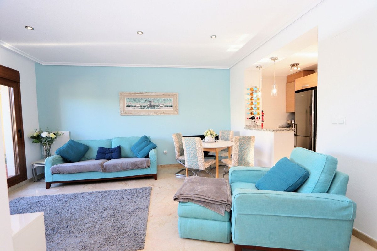2 Bed Penthouse in Las Ramblas Golf