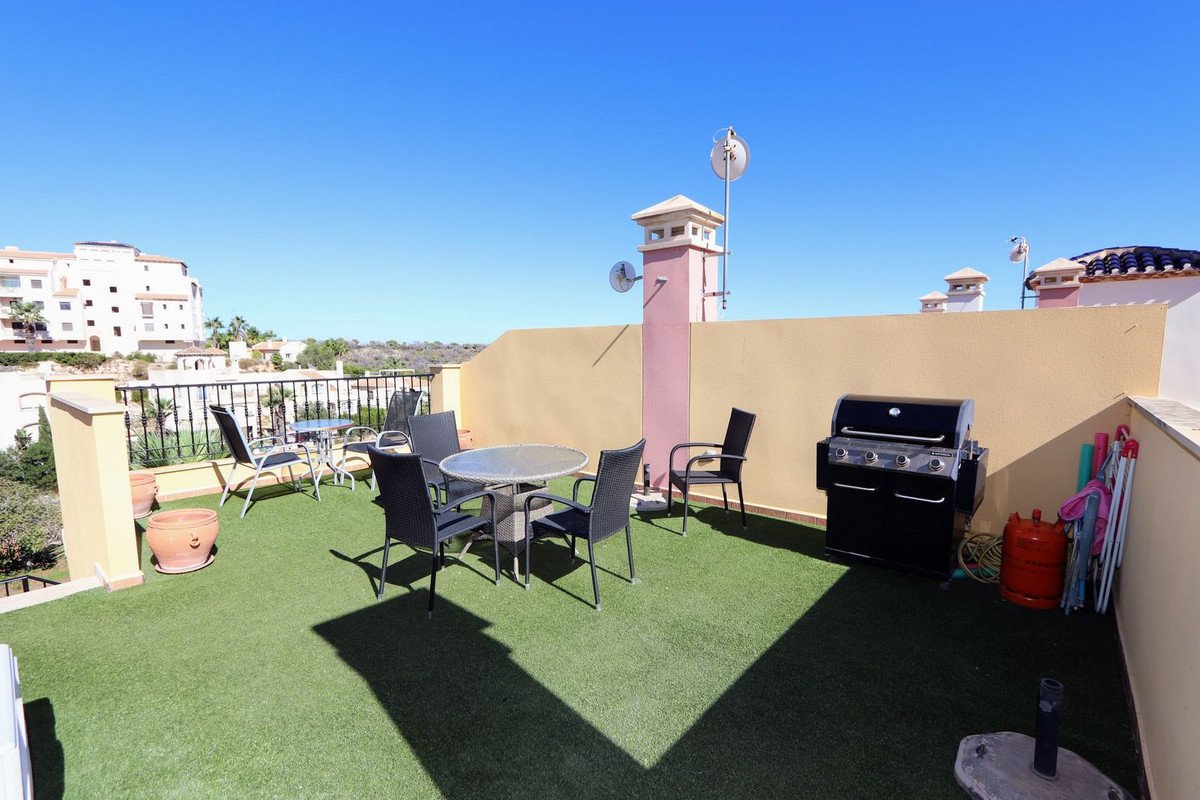 2 Bed Penthouse in Las Ramblas Golf