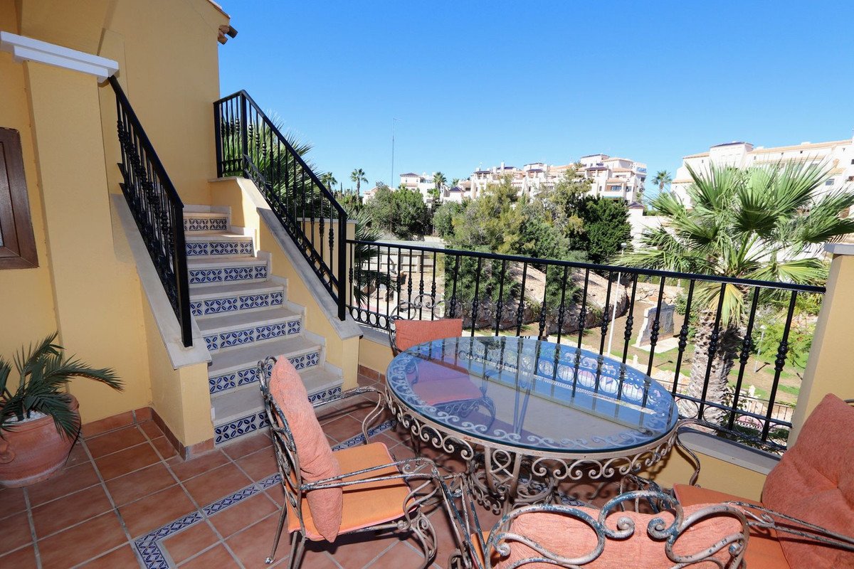 2 Bed Penthouse in Las Ramblas Golf