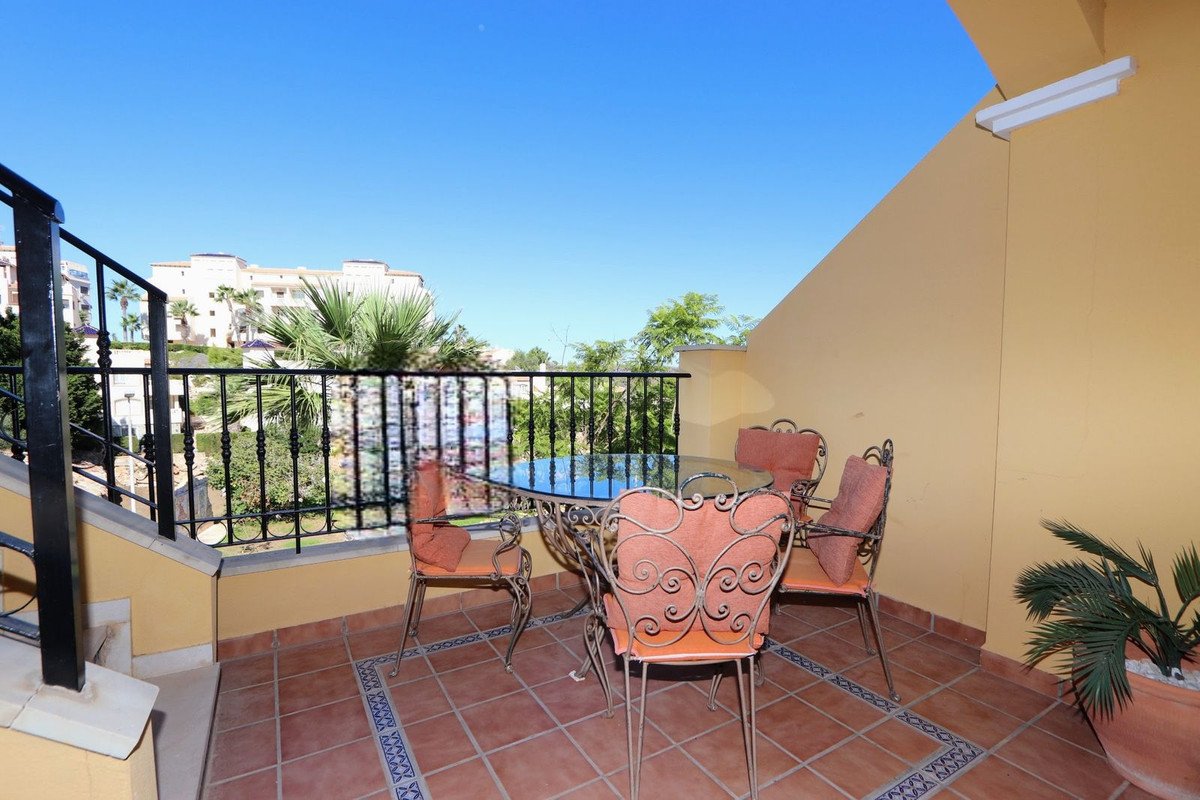 2 Bed Penthouse in Las Ramblas Golf