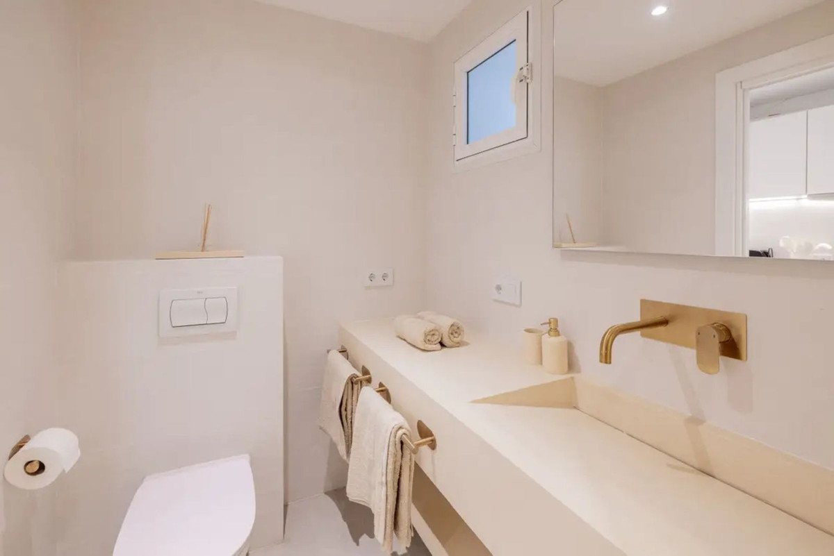 1 Bed Ground Floor Apartment in Estepona