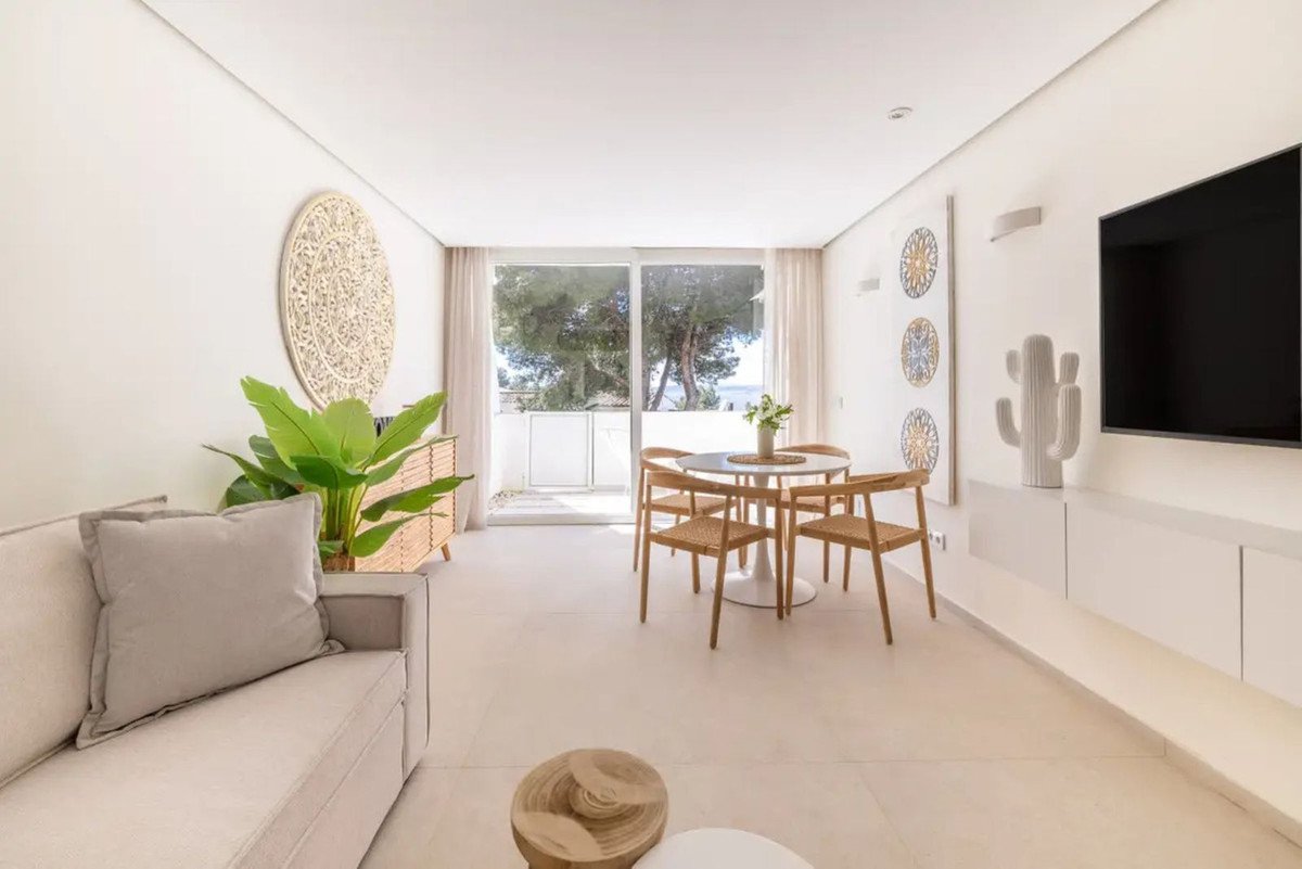 1 Bed Ground Floor Apartment in Estepona
