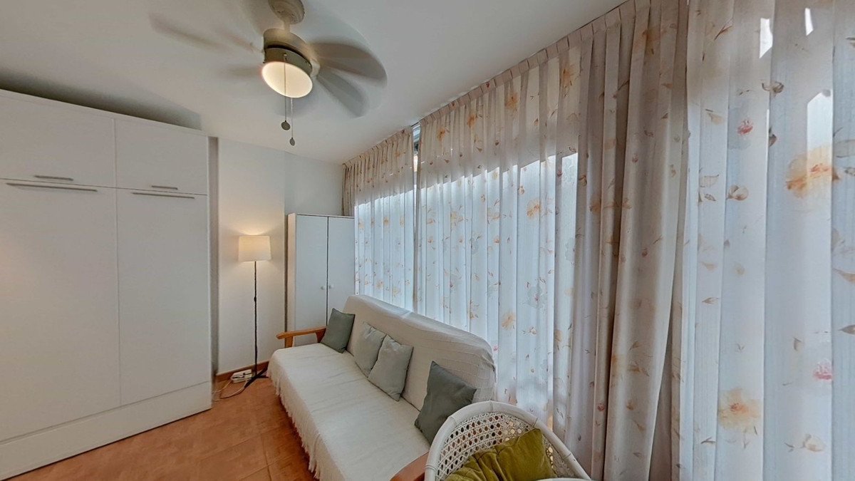 1 Bed Middle Floor Apartment in Marbella