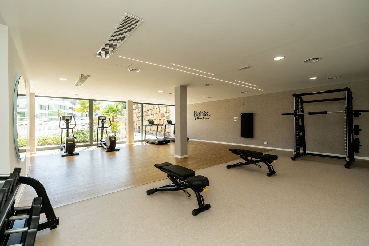 3 Bed Middle Floor Apartment in Mijas Costa