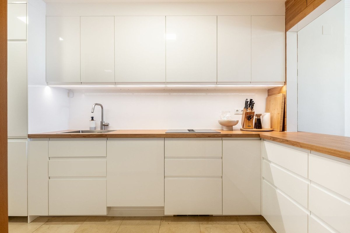 2 Bed Middle Floor Apartment in Benahavís