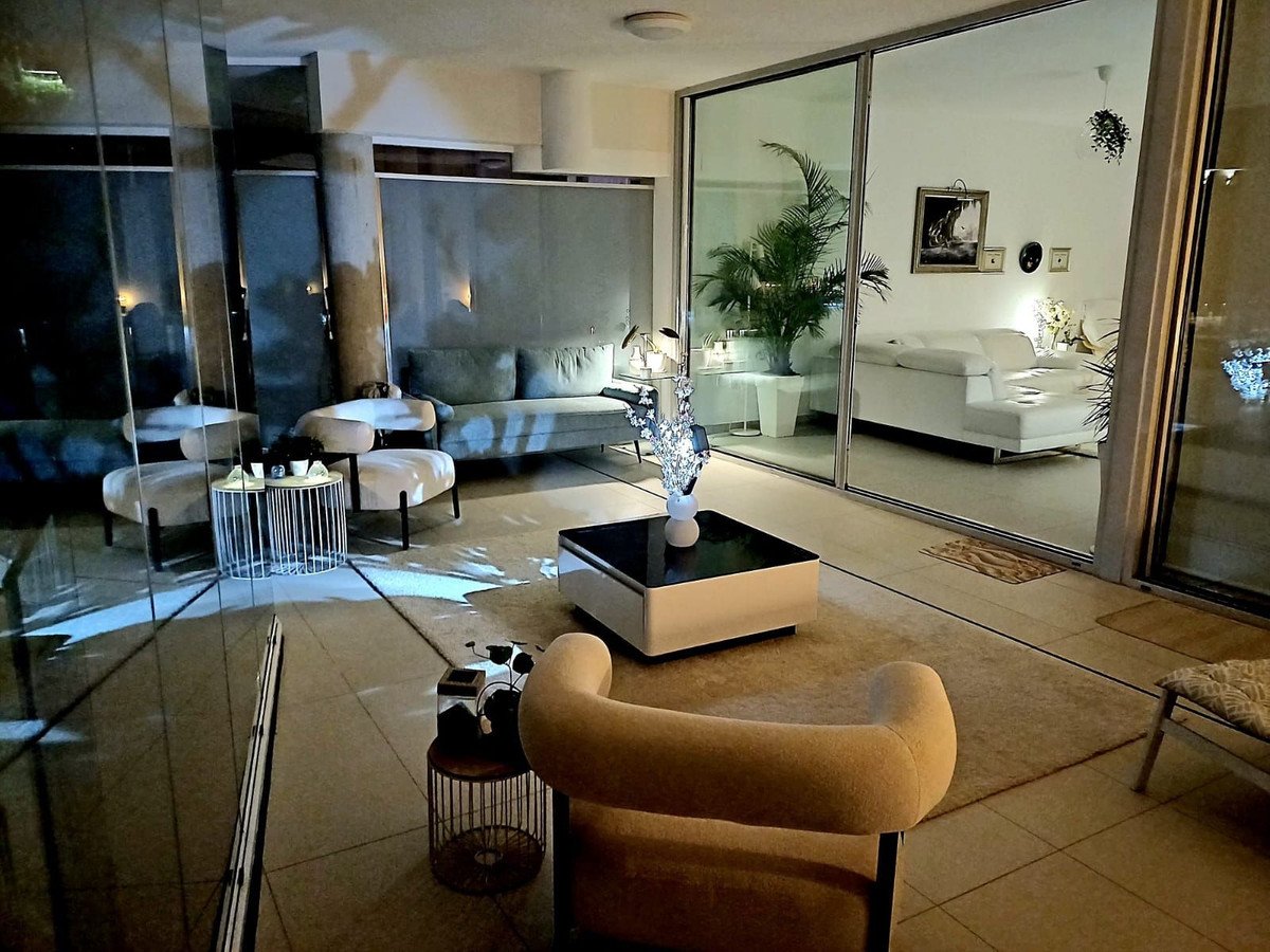 2 Bed Middle Floor Apartment in Benalmadena