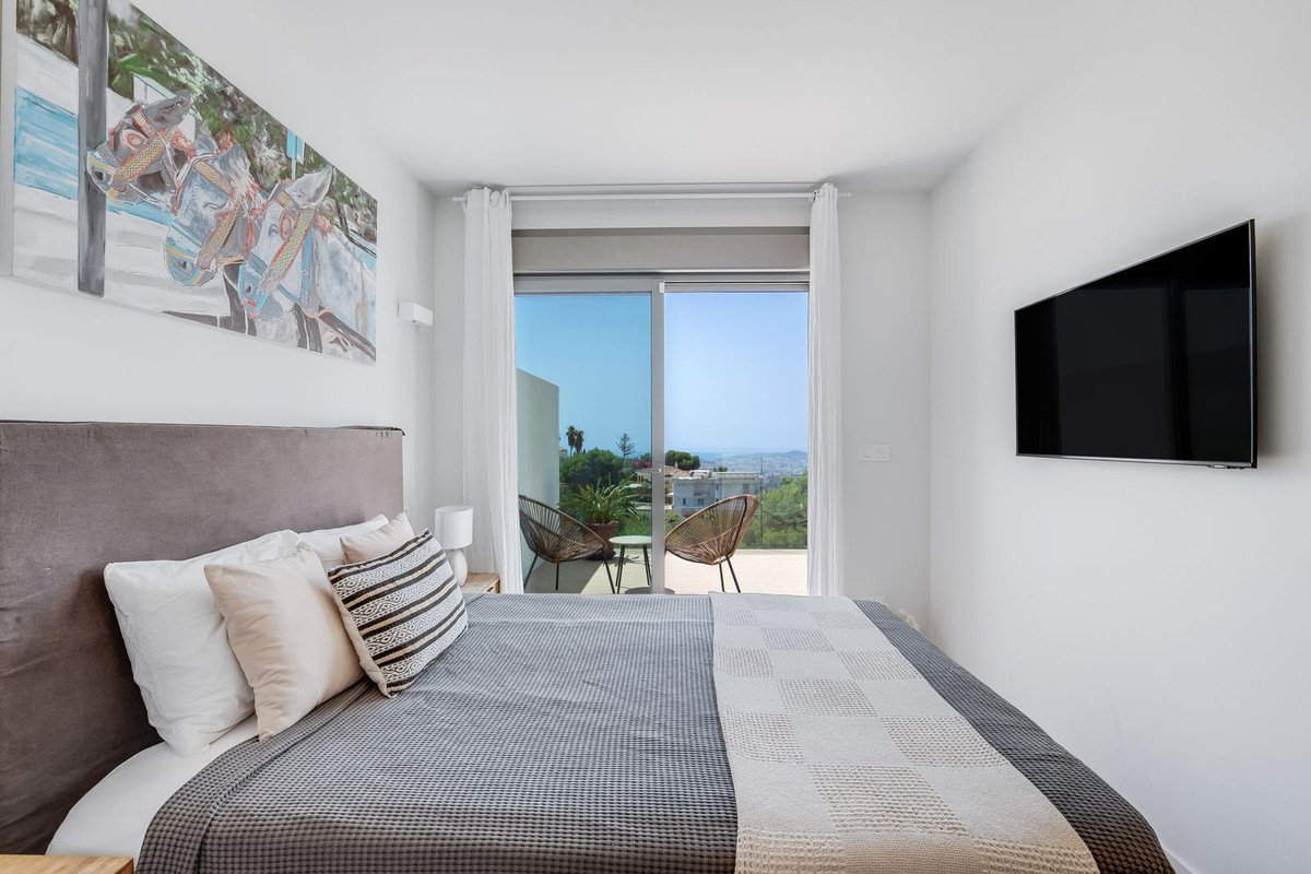 3 Bed Semi-Detached House in Mijas Costa