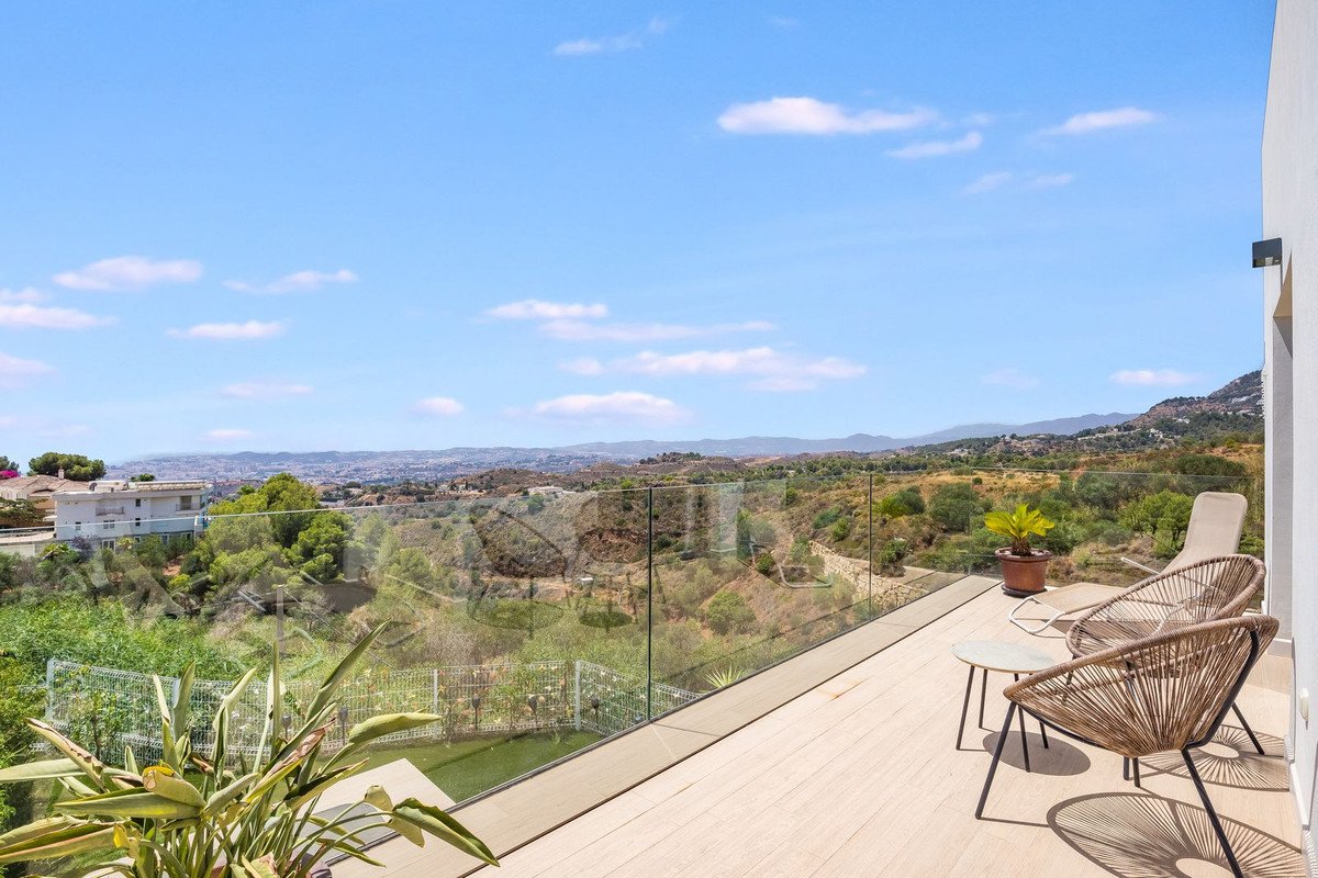 3 Bed Semi-Detached House in Mijas Costa