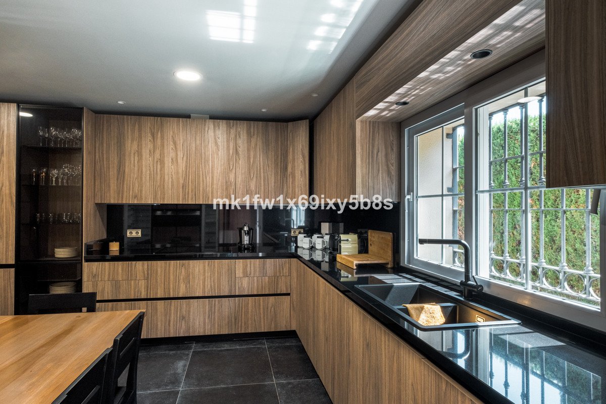 5 Bed Detached Villa in Alhaurín de la Torre
