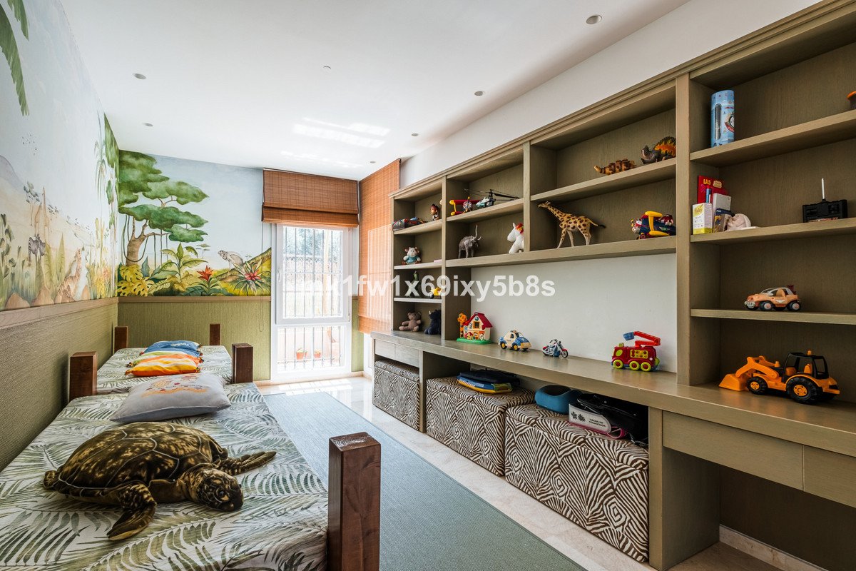 5 Bed Detached Villa in Alhaurín de la Torre