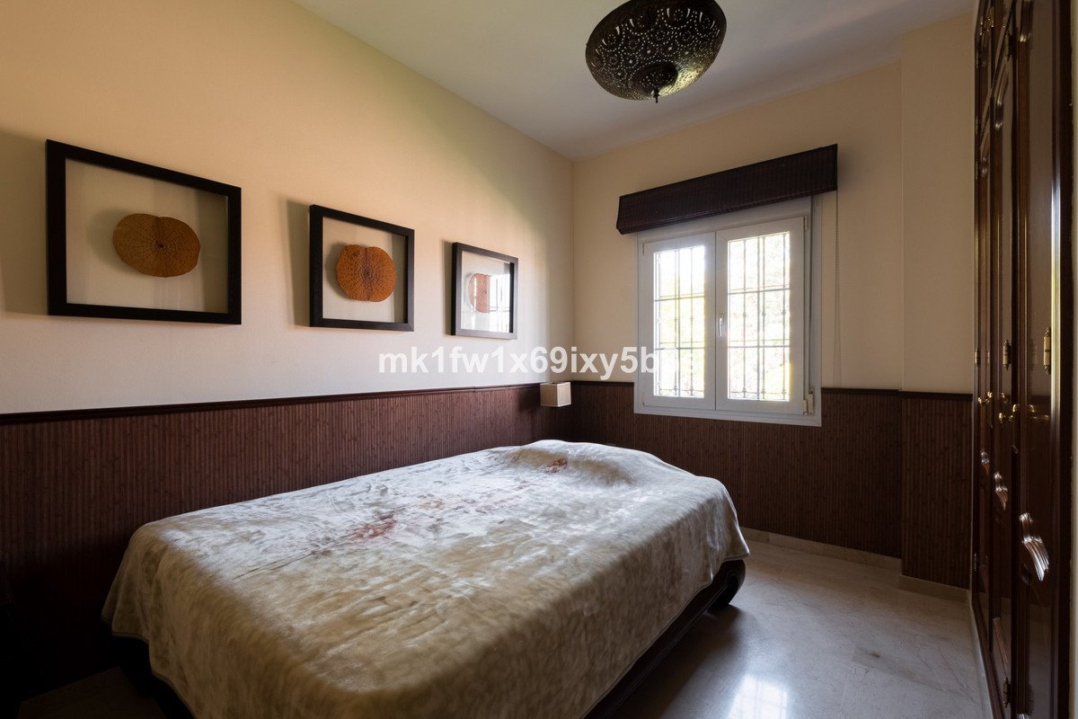 5 Bed Detached Villa in Alhaurín de la Torre