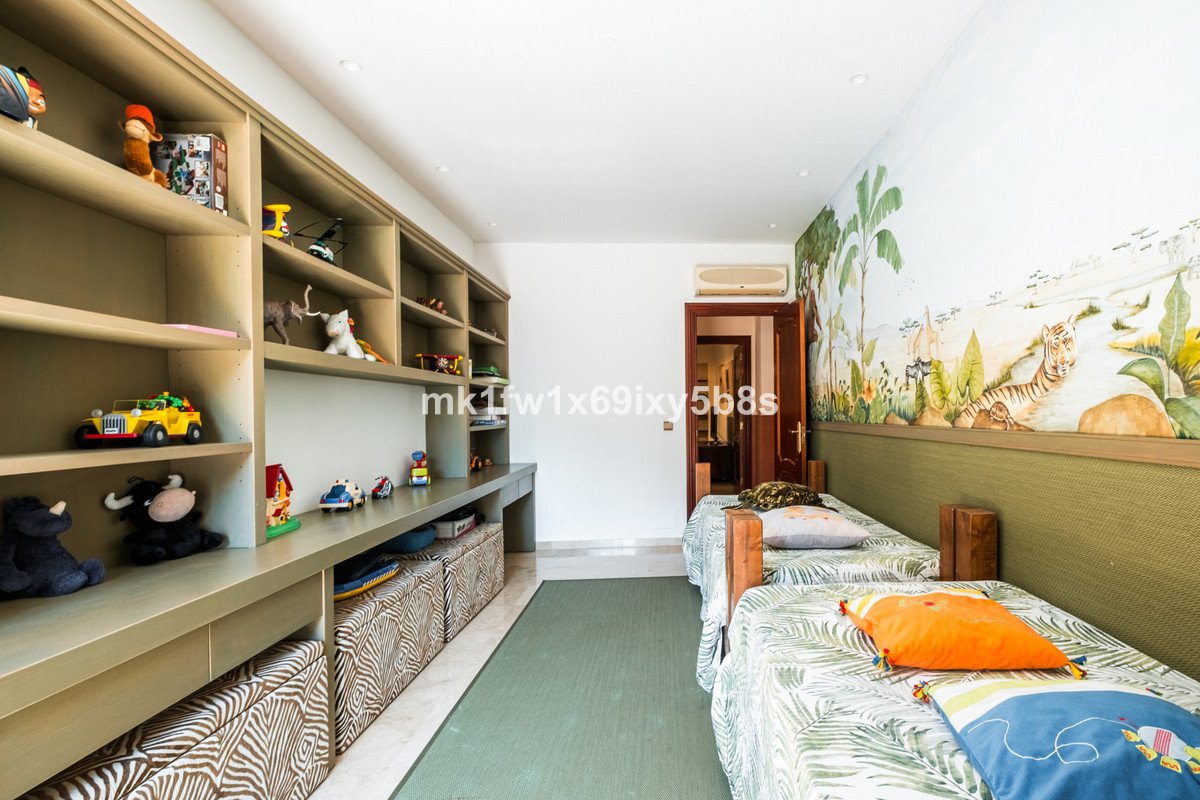 5 Bed Detached Villa in Alhaurín de la Torre