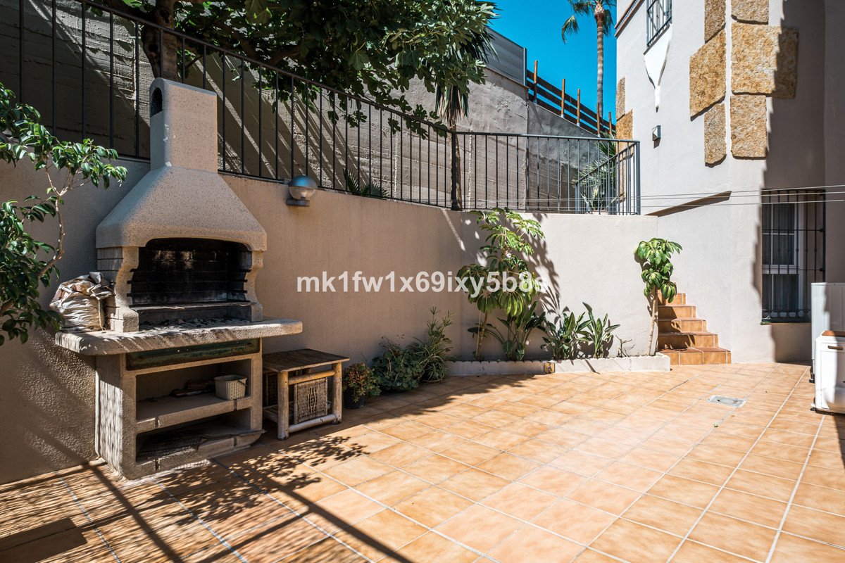5 Bed Detached Villa in Alhaurín de la Torre