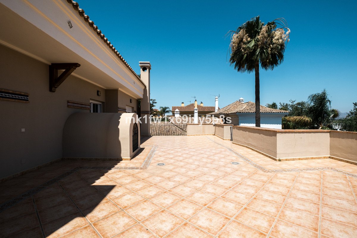 5 Bed Detached Villa in Alhaurín de la Torre