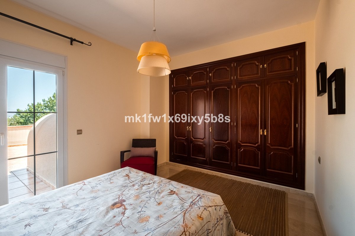 5 Bed Detached Villa in Alhaurín de la Torre