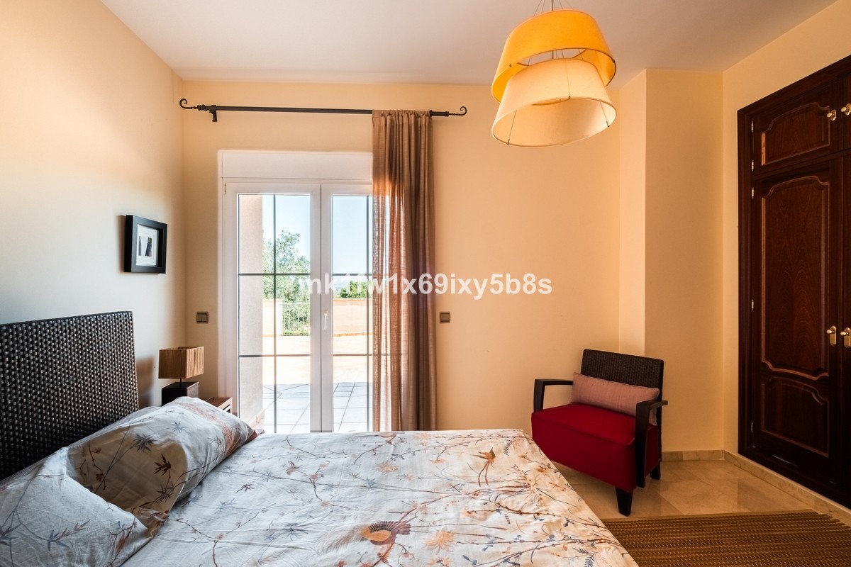 5 Bed Detached Villa in Alhaurín de la Torre