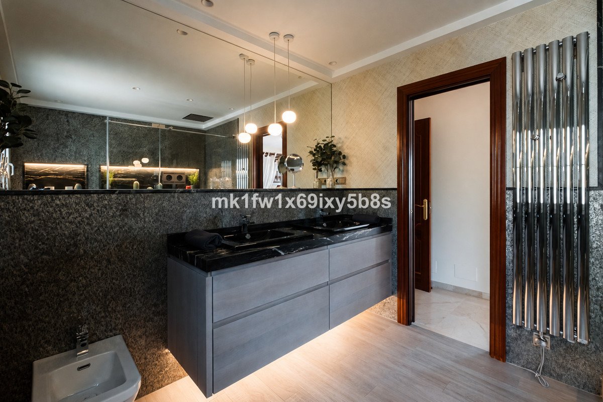 5 Bed Detached Villa in Alhaurín de la Torre