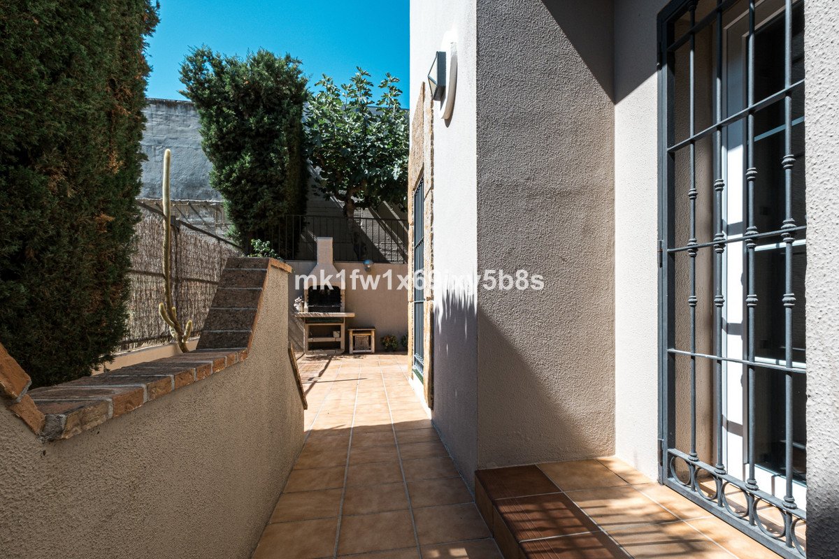 5 Bed Detached Villa in Alhaurín de la Torre