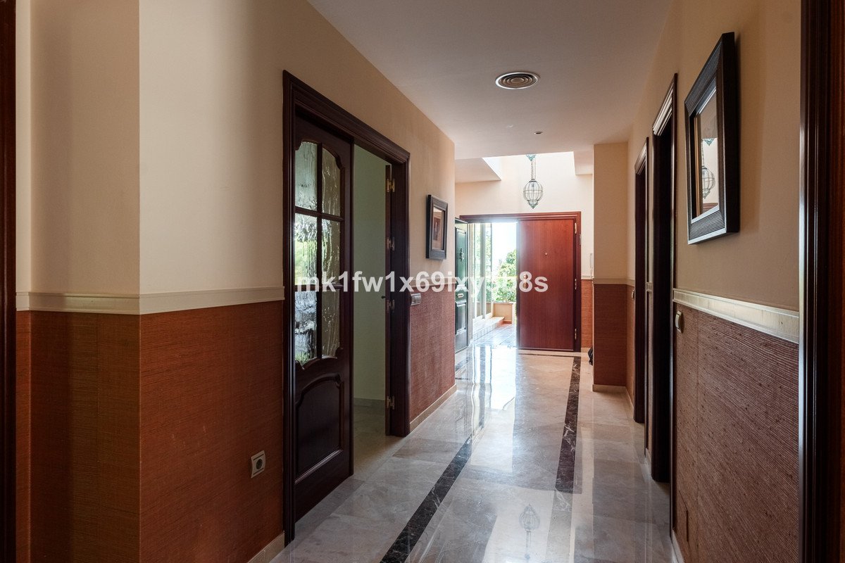 5 Bed Detached Villa in Alhaurín de la Torre