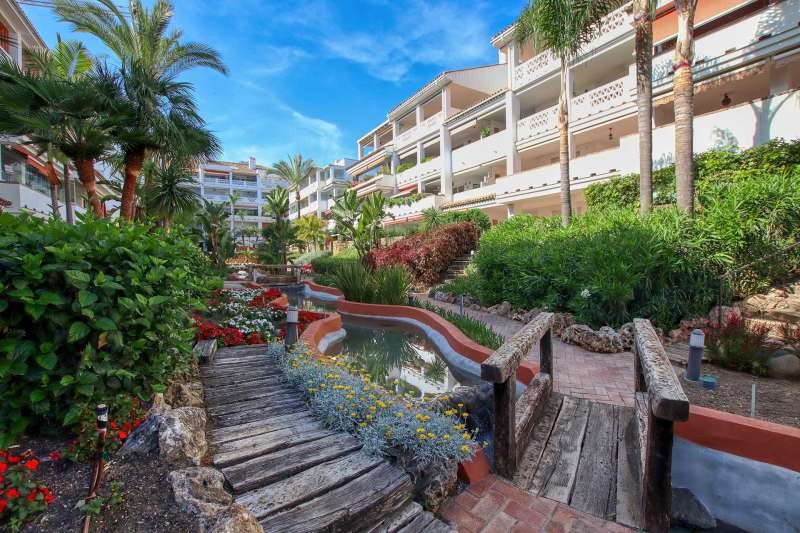 2 Bed Middle Floor Apartment in Marbella