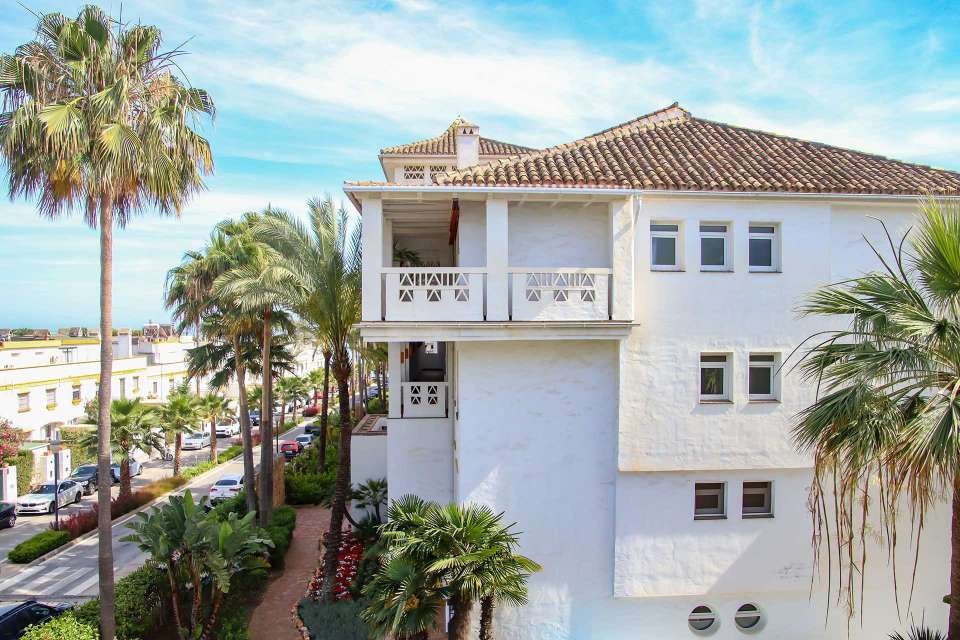 2 Bed Middle Floor Apartment in Marbella