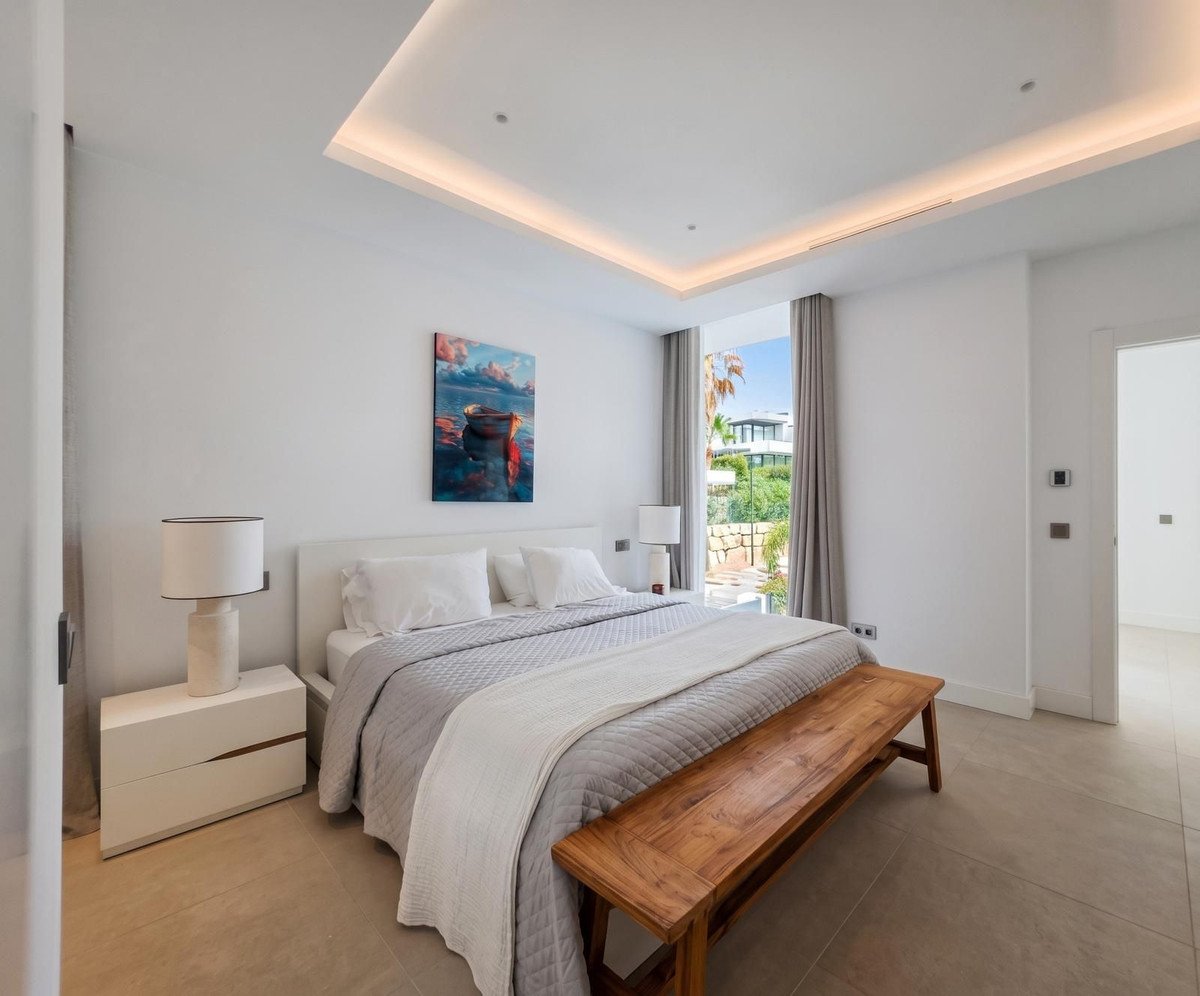 4 Bed Detached Villa in El Paraiso