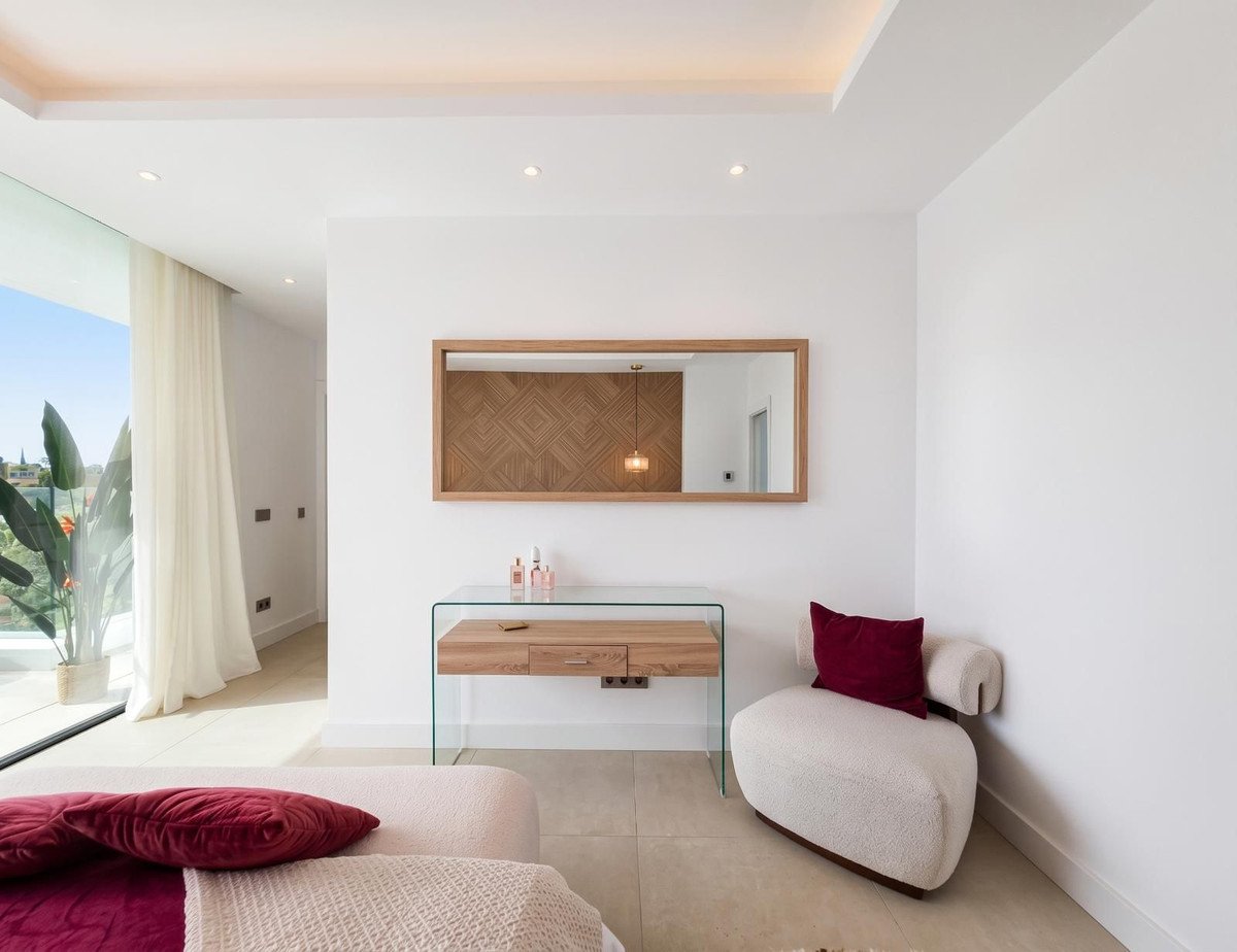 4 Bed Detached Villa in El Paraiso