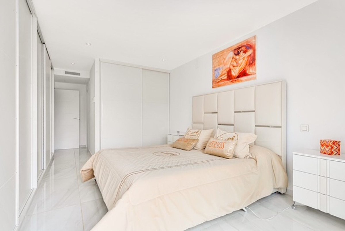 9 Bed Building in Marbella