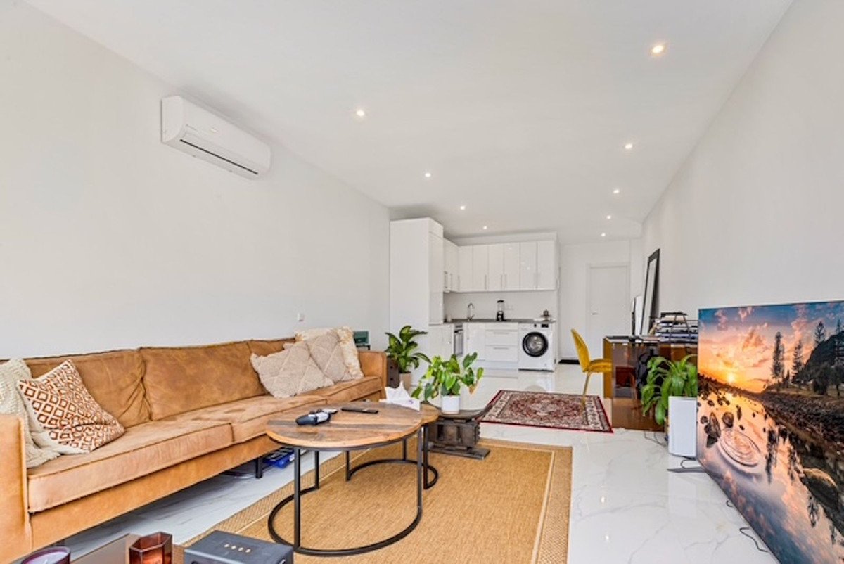 9 Bed Building in Marbella