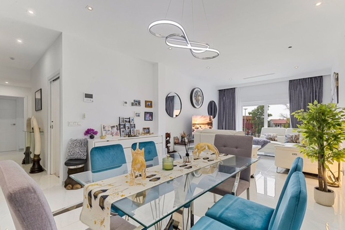 9 Bed Building in Marbella