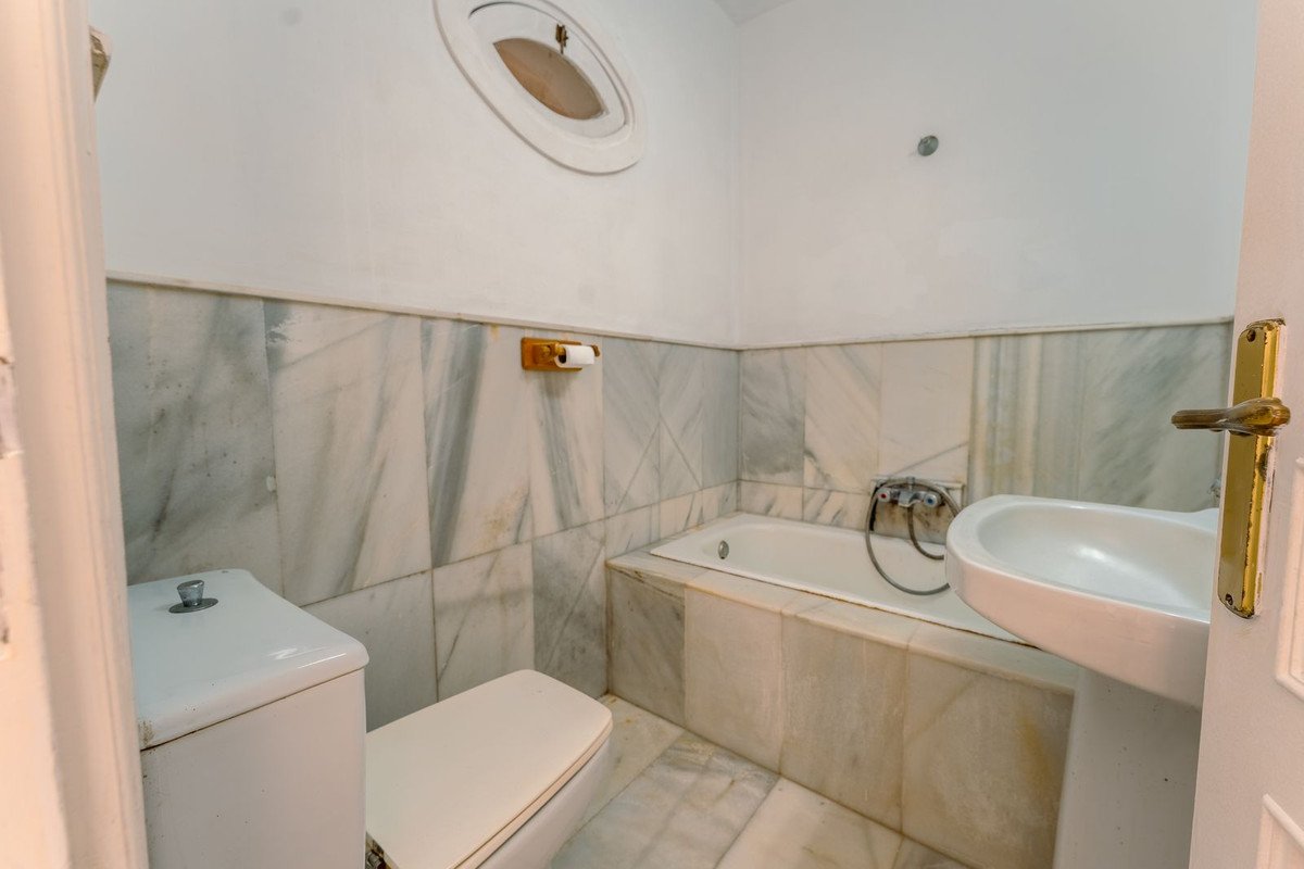 8 Bed Finca - Cortijo in Cancelada