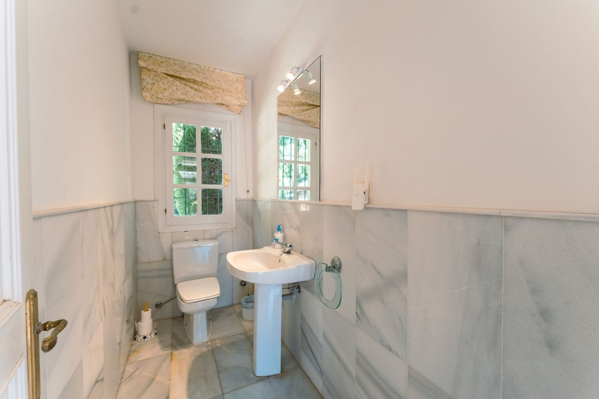8 Bed Finca - Cortijo in Cancelada