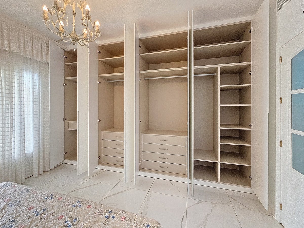 5 Bed Townhouse in Estepona