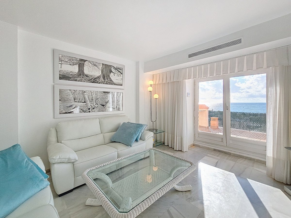 5 Bed Townhouse in Estepona