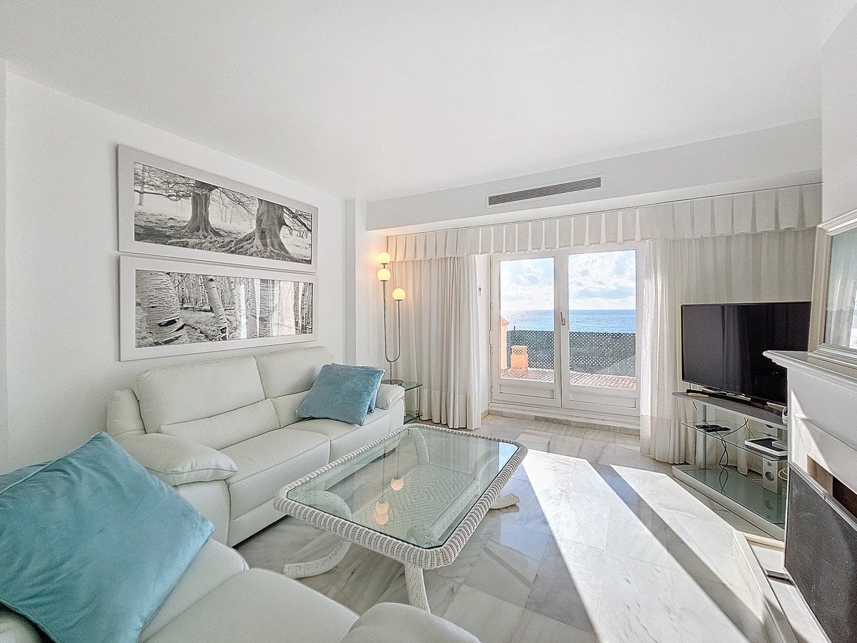 5 Bed Townhouse in Estepona