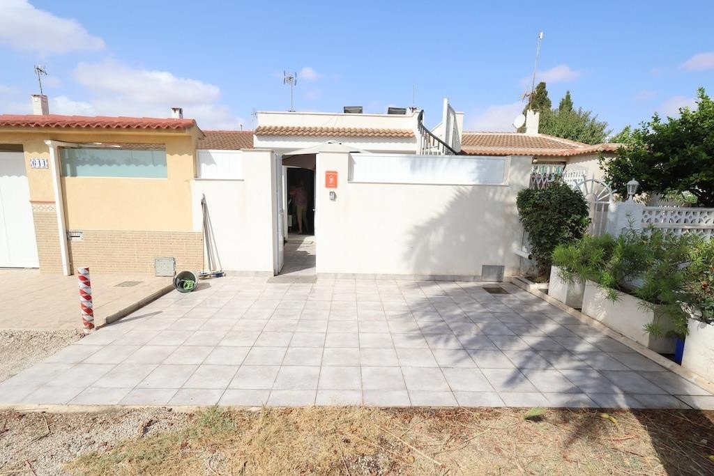 3 Bed Bungalow in La Siesta