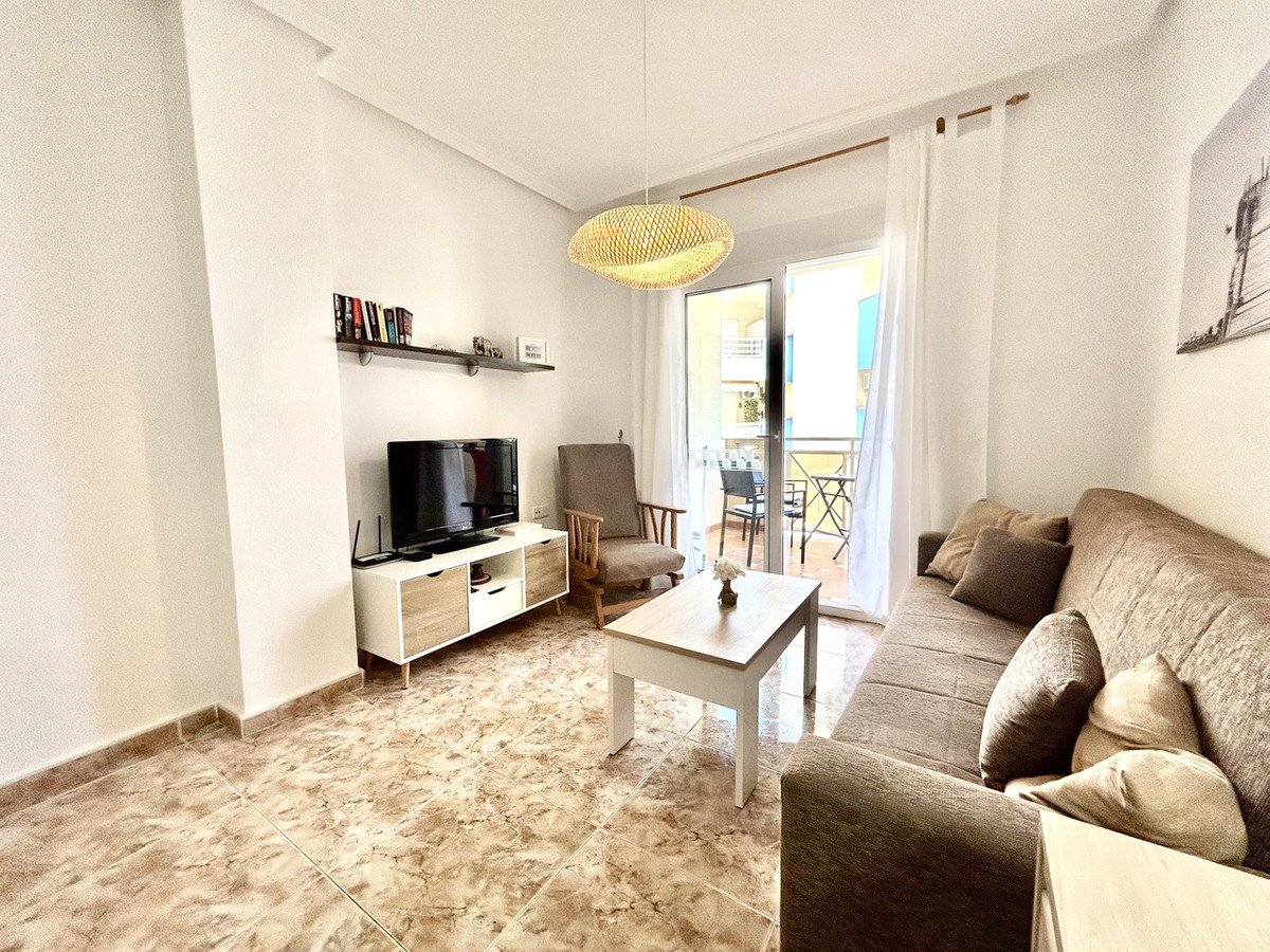 2 Bed Middle Floor Apartment in Cabo Roig