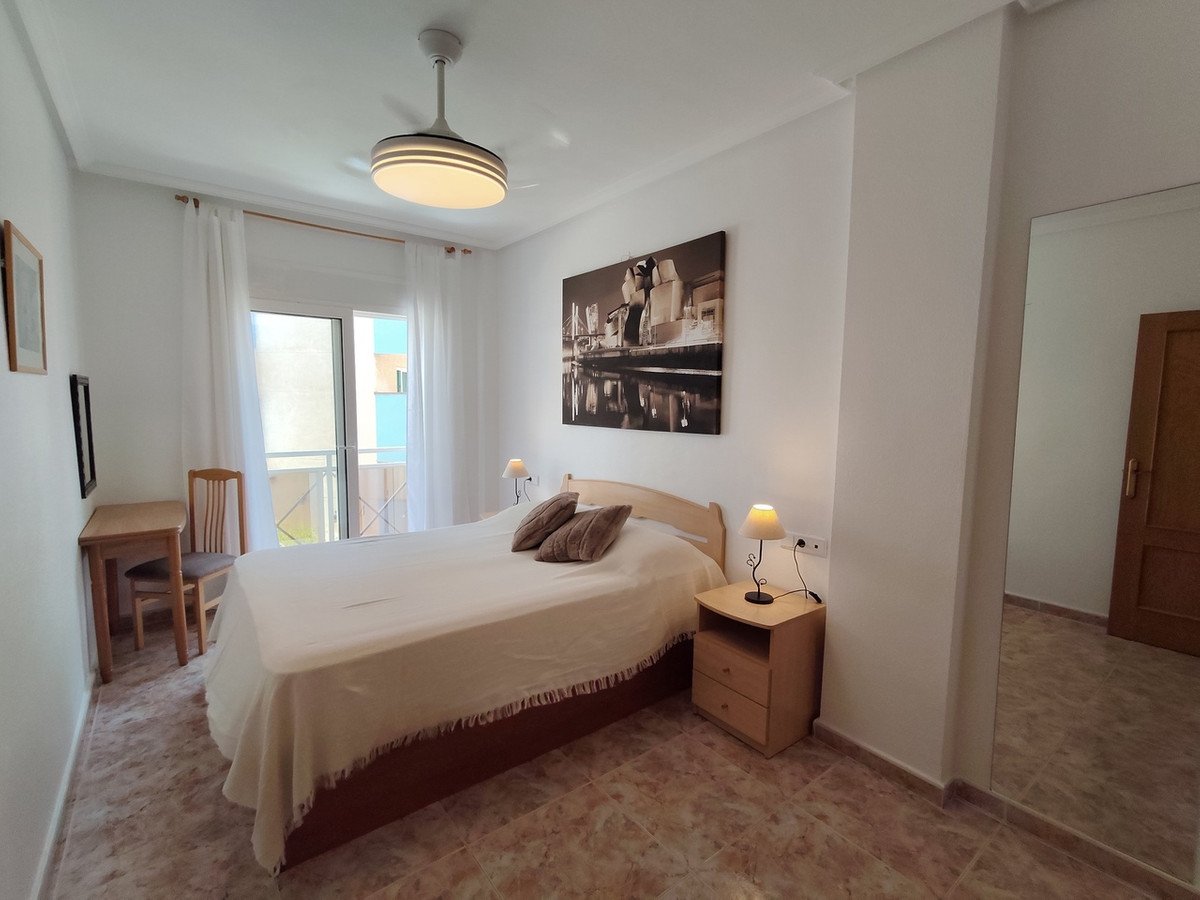 2 Bed Middle Floor Apartment in Cabo Roig